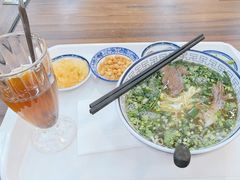 -陇兴楼兰州拉面(西安咸阳国际机场店)
