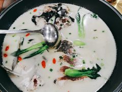千岛湖有机奶汤大鱼头-老馆子·建德菜·山肴鱼鲜(海威新界店)