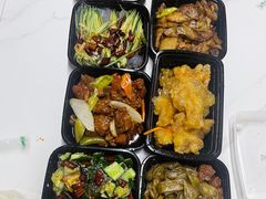 -新金手勺东北农家菜(太阳飘亮购物中心店)