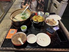-胖鱼头·南京菜·河景餐厅(夫子庙店)