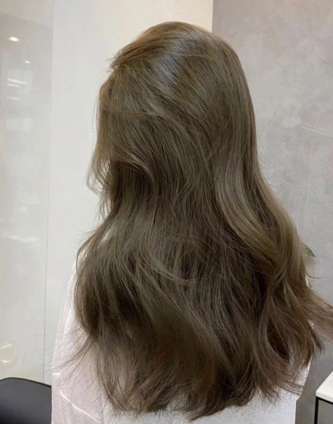 薄荷米棕色不用漂超显白
春夏发色分享