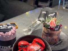 -W COLLECTIVE  DESSERT SHOP