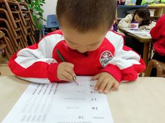 -瑞思少儿中心·少儿英语素养启蒙(回龙观校区)