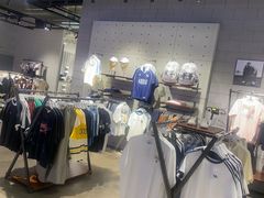 -adidas(滔搏朝阳大悦城店)