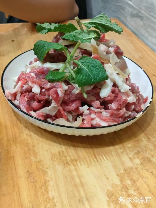 榕江牛瘪牛肉火锅图片