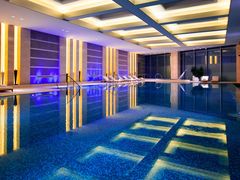 惊艳的泳池-太原凯宾斯基饭店