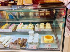 面包甜点陈列柜-凯司令西点房(南京东路店)