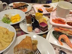 -彩虹云霄酒店76&78层国际自助餐