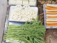 -灶知轩湘西石锅鱼(万佳广场店)