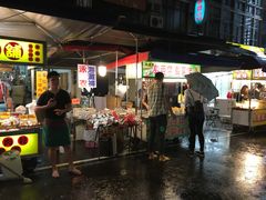 -六合夜市