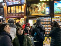 -BHC炸鸡(明洞总店)