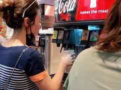 -The Habit Burger Grill 哈比特汉堡(爱琴海店)