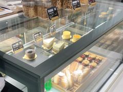 面包甜点陈列柜-第一中心医院-食堂(复康路店)