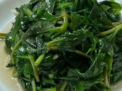 -芦茨金富饭庄·25年老字号·专做稻草鸡