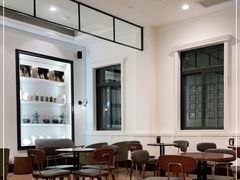 大堂-星巴克臻选(广州沙面店)