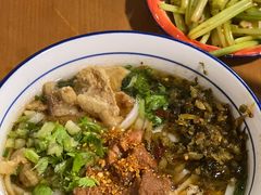 -矮子粉店1985·长沙米粉(湘春路店)