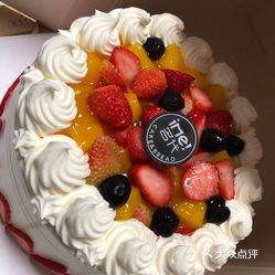 面包/饮品  梁园区  名代(区委店)看手机视频别人做蛋糕,就突然特别想