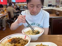 -顺溜·手工刀削面·黑金店(铜锣湾店)