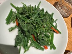 清炒丝瓜尖-一坐一忘云南菜(北京skp店)