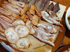 -六禾熏酱小酒馆·东北菜(海甸岛店)