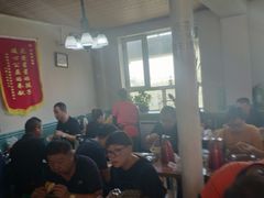 大堂-恺撒烤包子