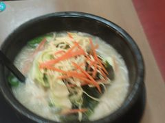 -灵芝妹子海鲜米线(瓦房店新玛特店)