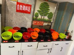 自助调料区-独一道·大别山土菜烧烤(雨花西路店)