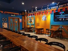 -多彩贵州城极地海洋世界