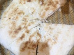 丽江粑粑-阿婆情腊排骨火锅(金虹路店)