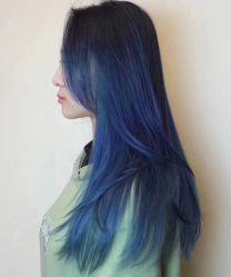 -变画·发型STUDIO