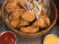 韩式炸鸡-MI WU FACTORY米屋美食工厂餐厅(绿地店)