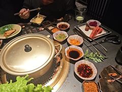 -铭牛烧肉·和牛海鲜自助(高新月牙湖店)