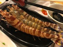 花竹虾-鲜入围煮花胶鸡海鲜火锅