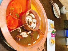 -滇釜火锅·能喝汤的火锅(车公庄店)