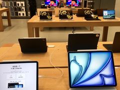 -Apple零售店(华贸购物中心店)