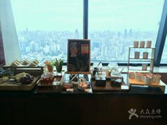 -上海龙之梦万丽酒店