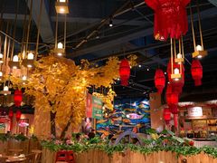 -老滇山寨•云南特色菜•地方菜•民族风情歌舞表演(金碧店)