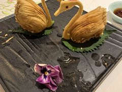 鲍鱼天鹅酥-白天鹅宾馆-玉堂春暖餐厅