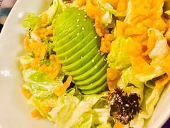 牛油果蔬菜色拉-惠食佳·朱雀(东方商厦店)