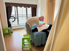 -顺则昌推按正骨理疗