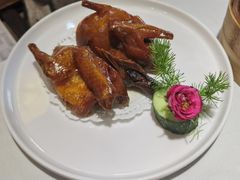 招牌脆皮乳鸽-味可道美食坊(福基路店)