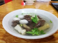 -松树干拌面店