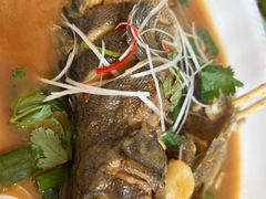 家焖杂拌鱼-鸿运美食府