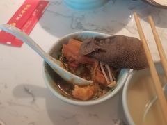 -捞神煲汤火锅(湖滨商业街店)