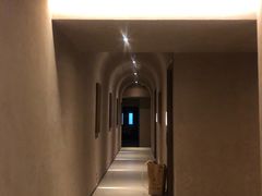 -灸春堂·艾灸·痛症·整脊连锁(之江银泰店)