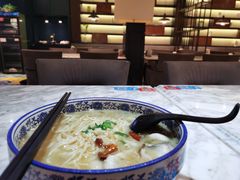 -轻捞慢起面馆(新世界百货店)