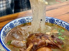 全家福鸭血粉丝汤-叶新小吃店(来凤小区总店)