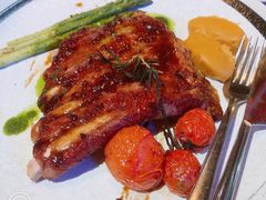 烤西班牙风味猪肋排配蜜汁烧烤酱-BROWNSTONE布朗石西班牙餐厅(富城店)