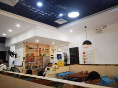 大堂-老何家后安粉·糟粕醋海鲜火锅(三亚湾椰梦长廊店)
