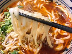 老坛酸菜牛肉面-老九圆山西面馆(CBD店)